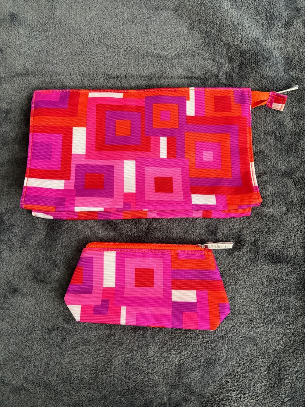 Clinique Geometric Pink & Red Cosmetic Clutch Set